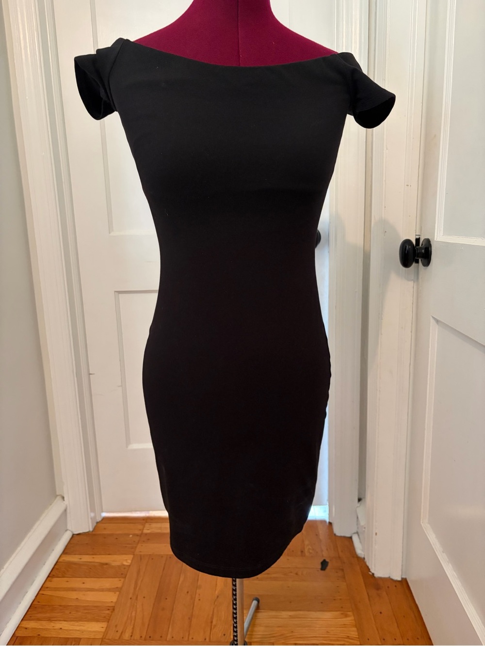 Susana Monaco Black Off-Shoulder Mini Dress